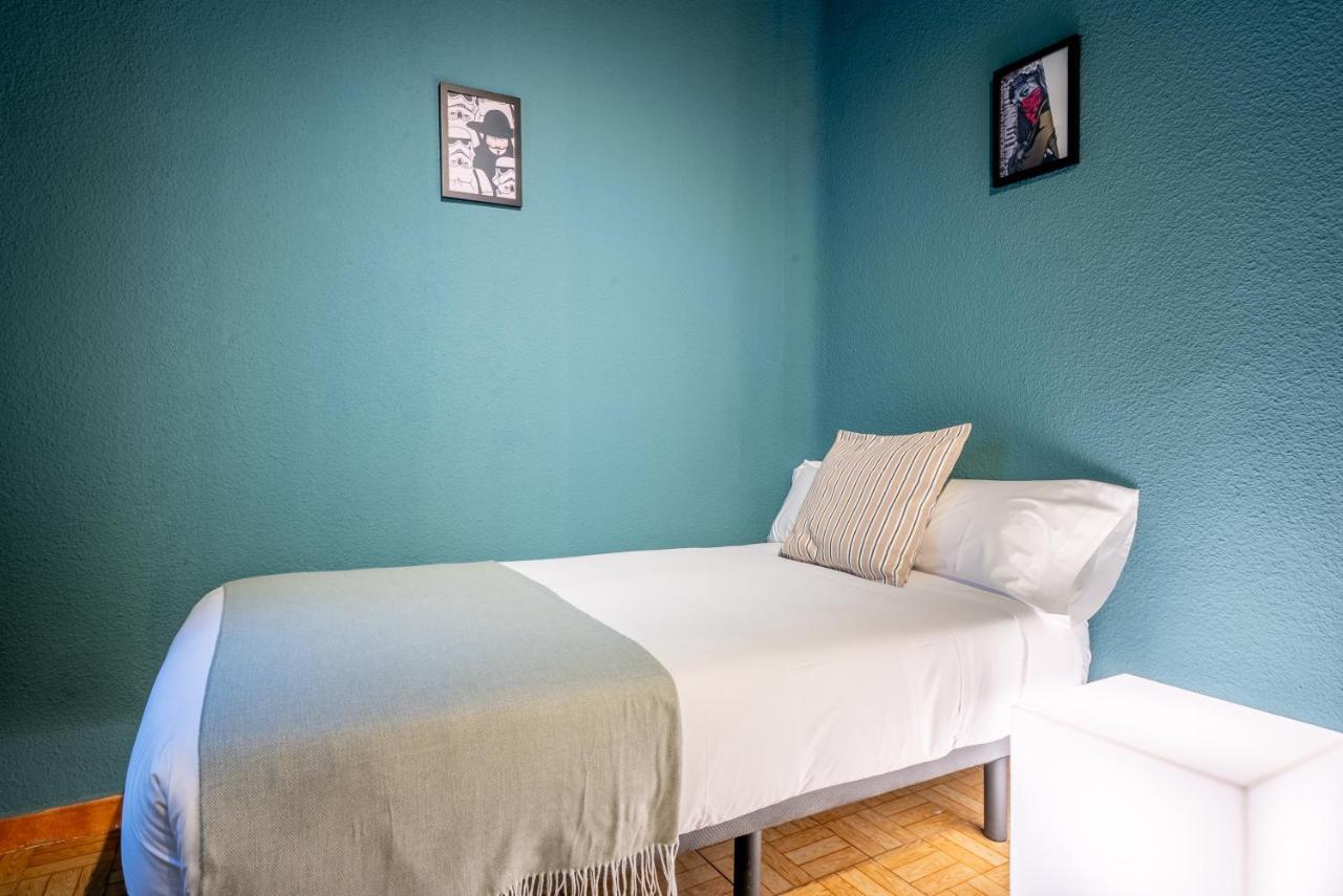 Ideal Hostel Madrid Exterior photo